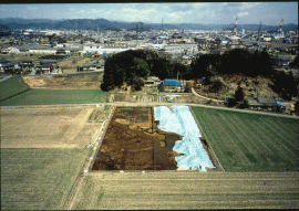 藤本観音山古墳航空写真