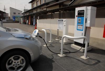 太平記館駐車場の急速充電器の画像