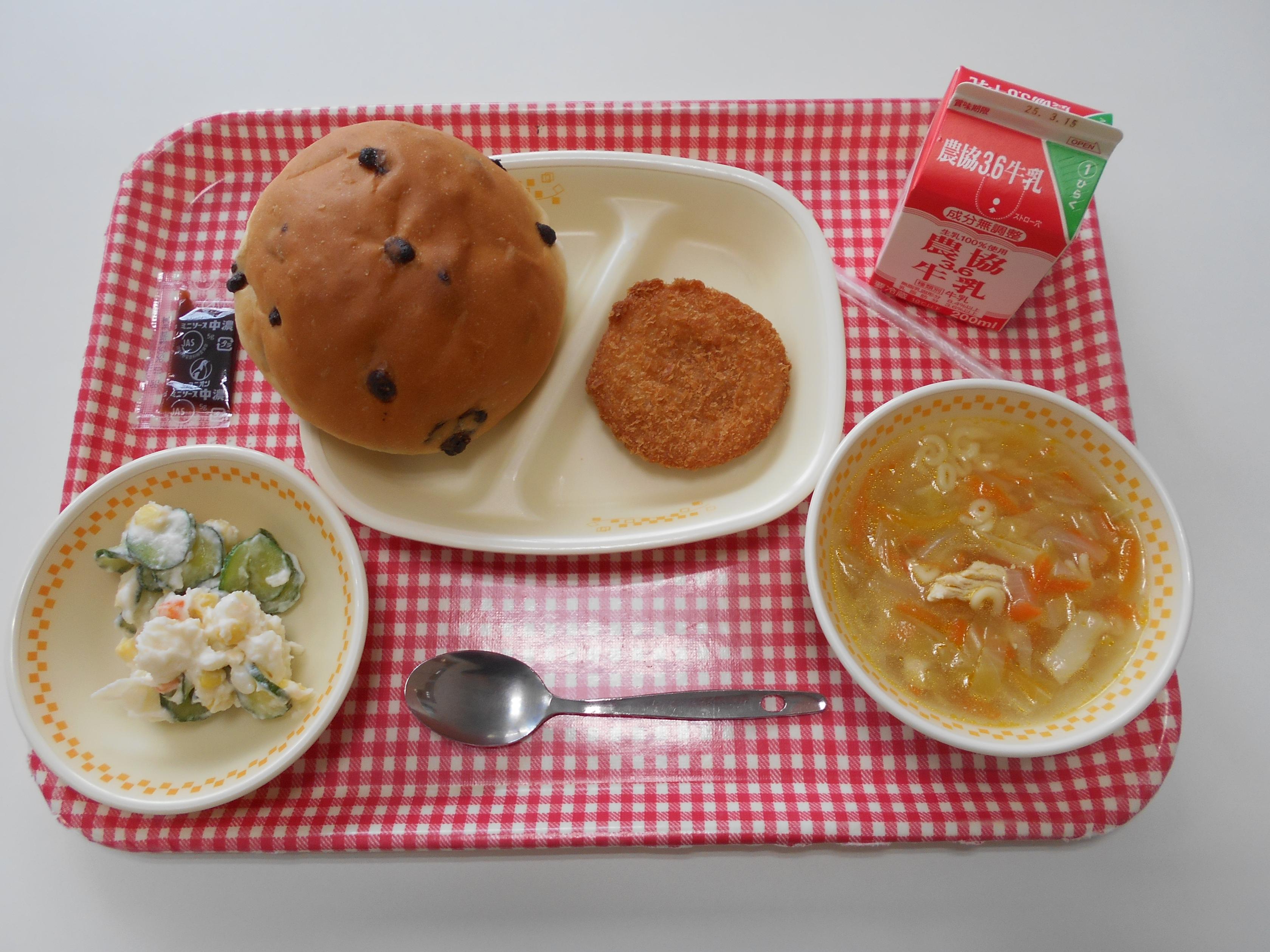 3月4日の学校給食です。