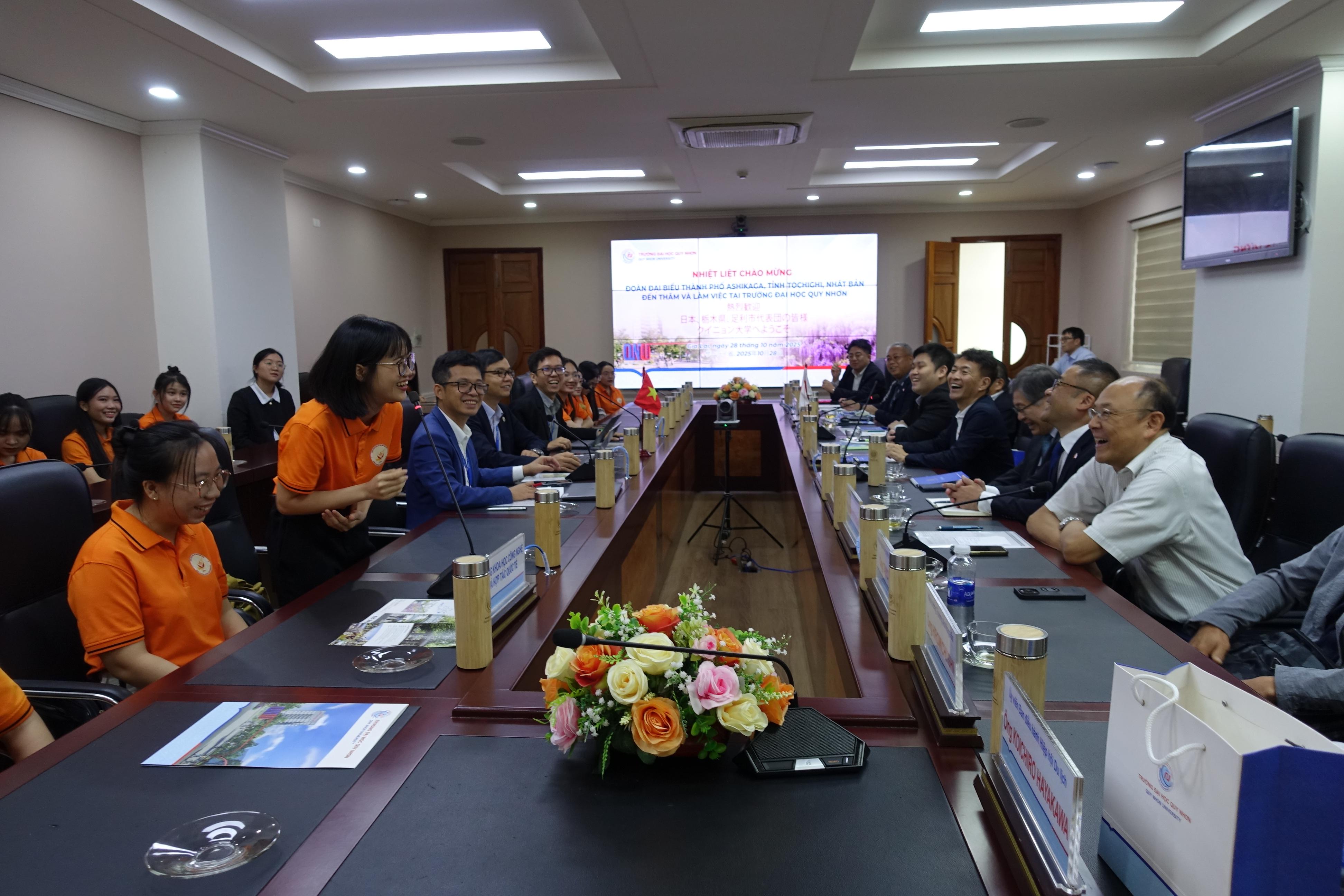 (11)20251028-2クイニョン大学日本語コース学生との交流 (62)