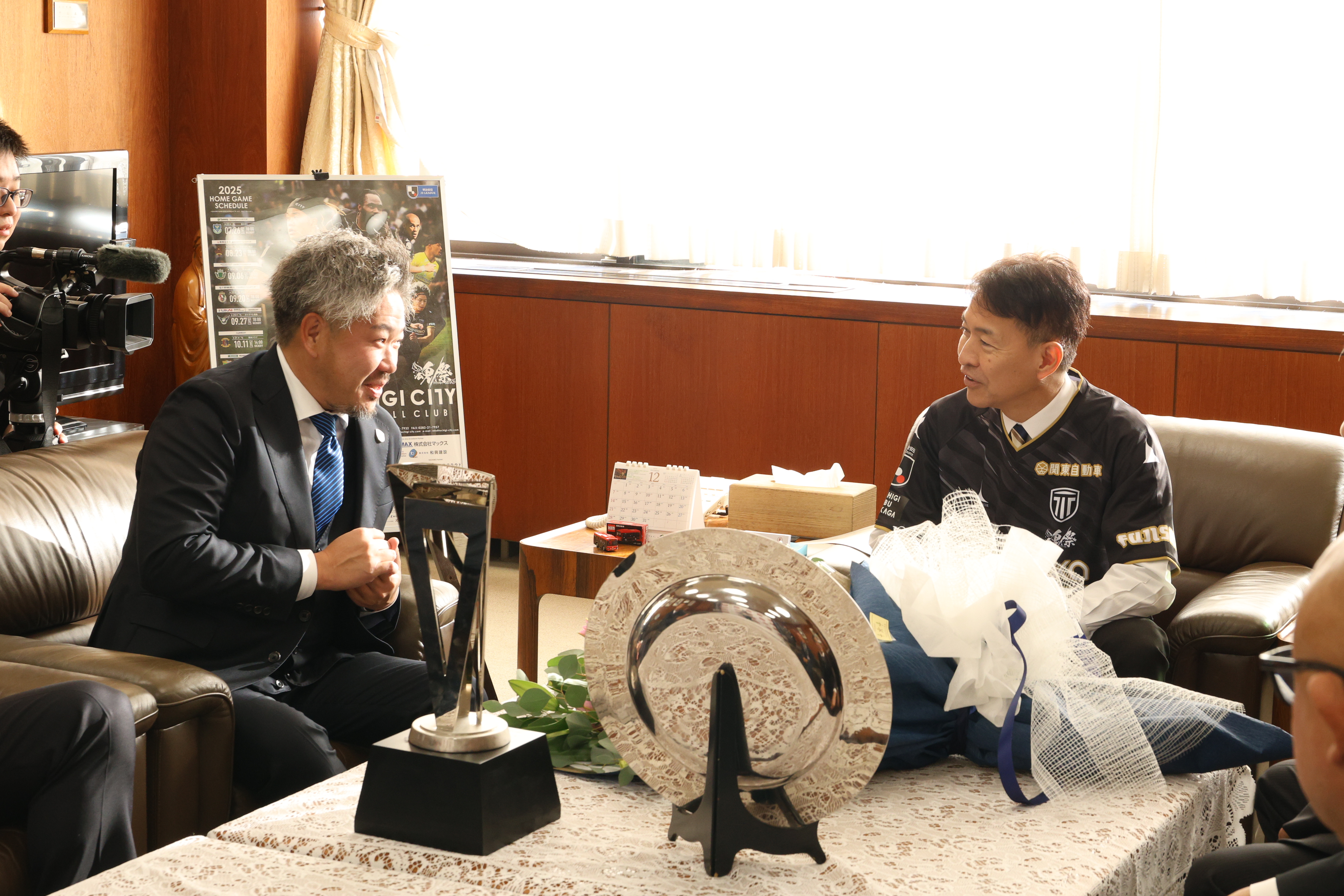 大栗社長との談話の様子 大栗社長との談話の様子