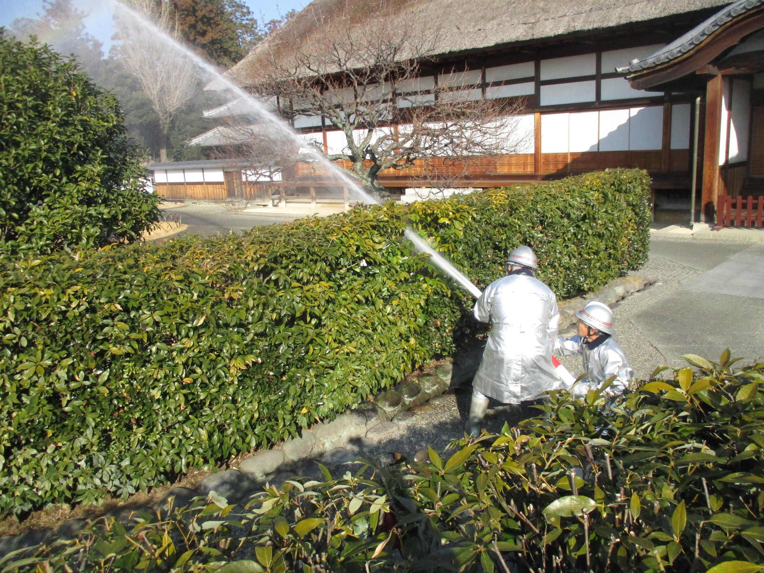 04_R6自衛消防隊による放水訓練(2)_20250124