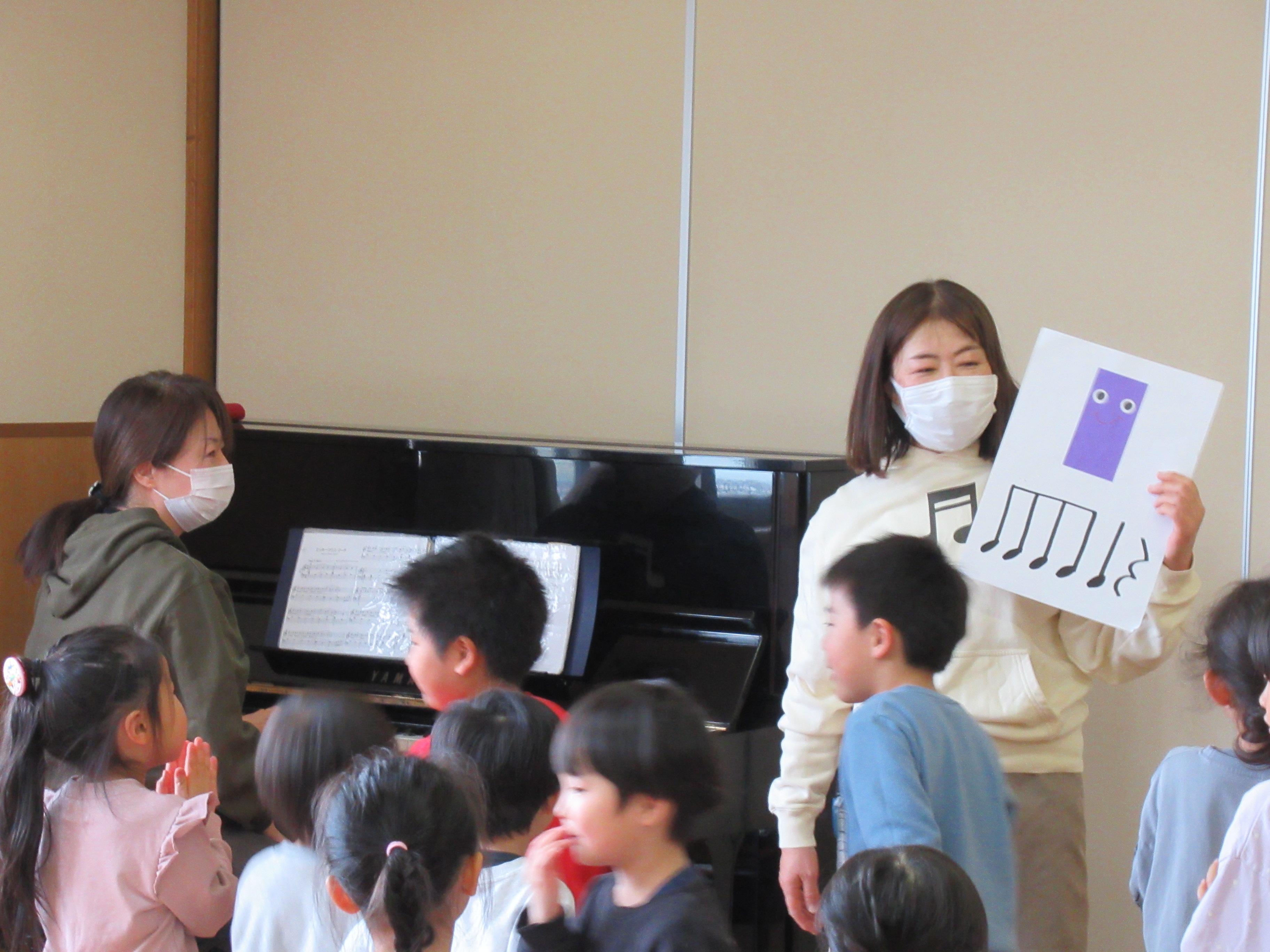 うたっておどろう！