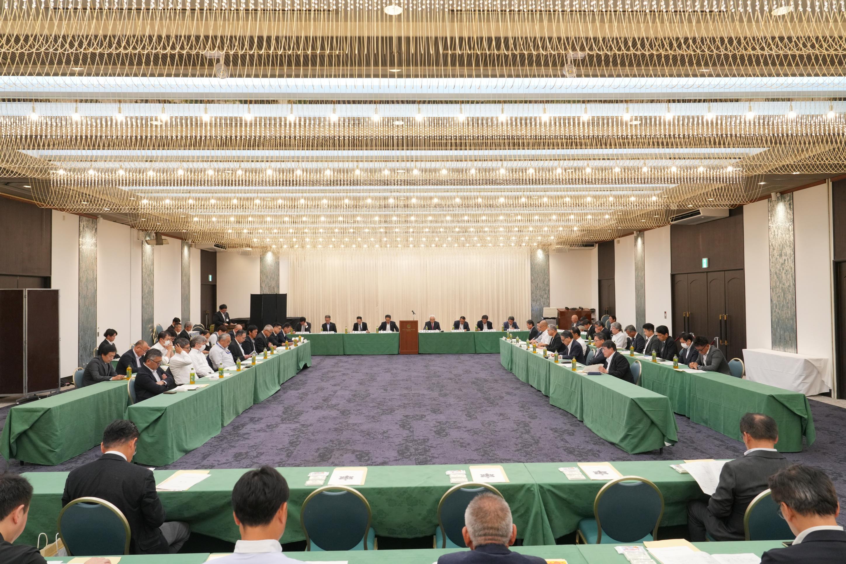 12総会全体の様子 12総会全体の様子