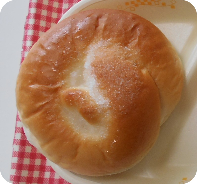 はちみつロールパンの写真です はちみつロールパンの写真です