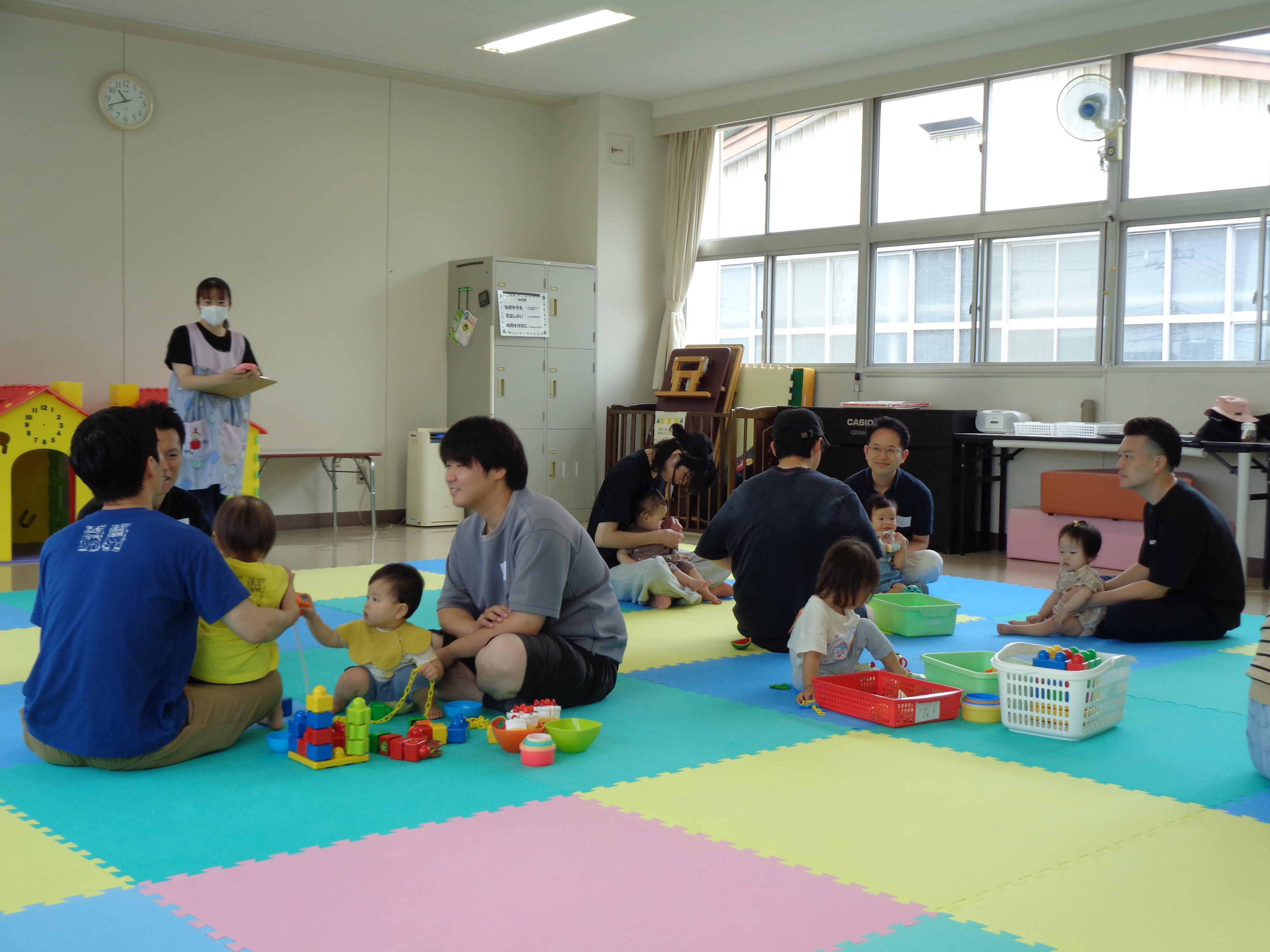 みんなでおしゃべりパパ集まれ