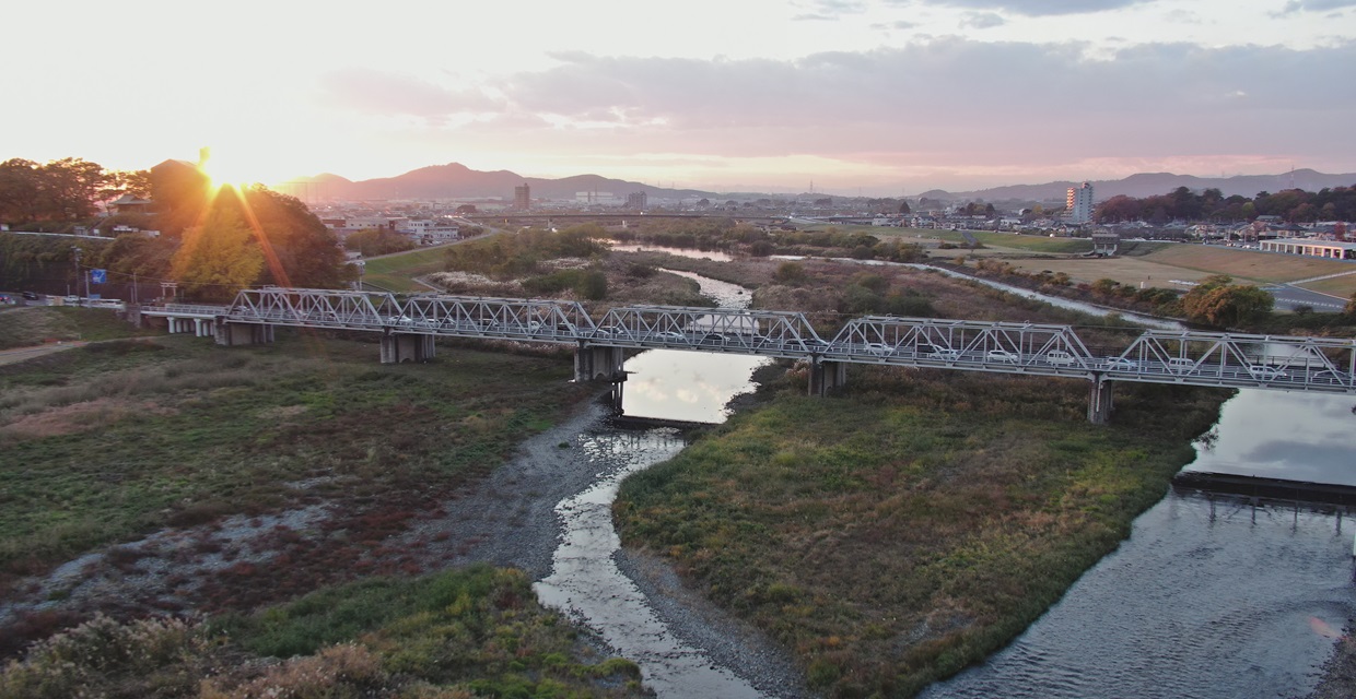 渡良瀬橋と夕日